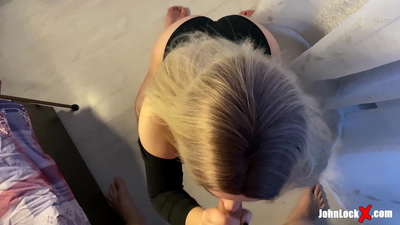 Redhead szopás Dick és kibaszott fel, egyre Cum a seggére