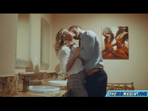 ❤️ Amikor egy bögyös szőke elcsábít egy nyilvános WC-ben Baszás at hu.xxxpornolive.ru ❌️❤